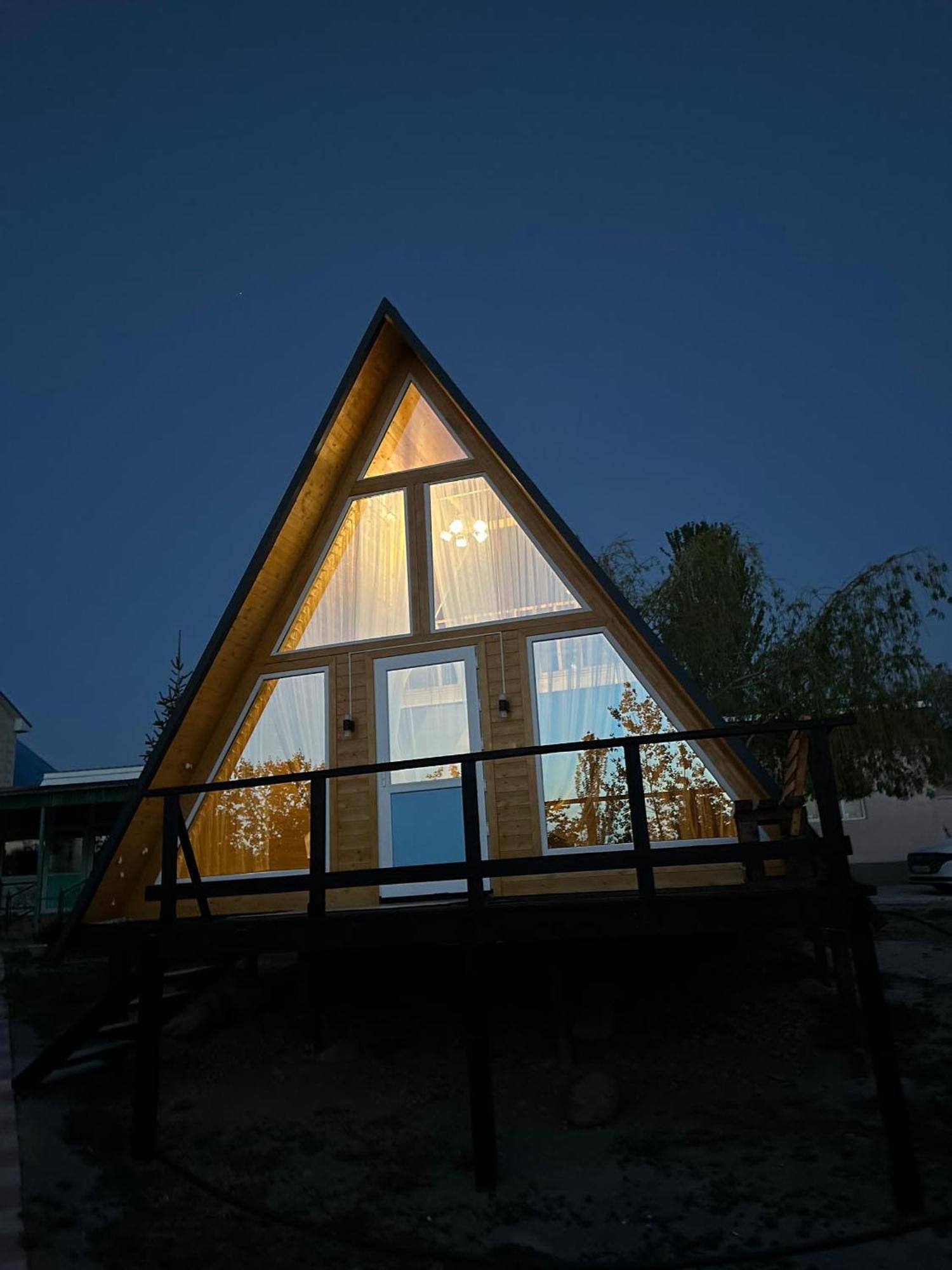 Barskoon Guest House Shirin חדר תמונה